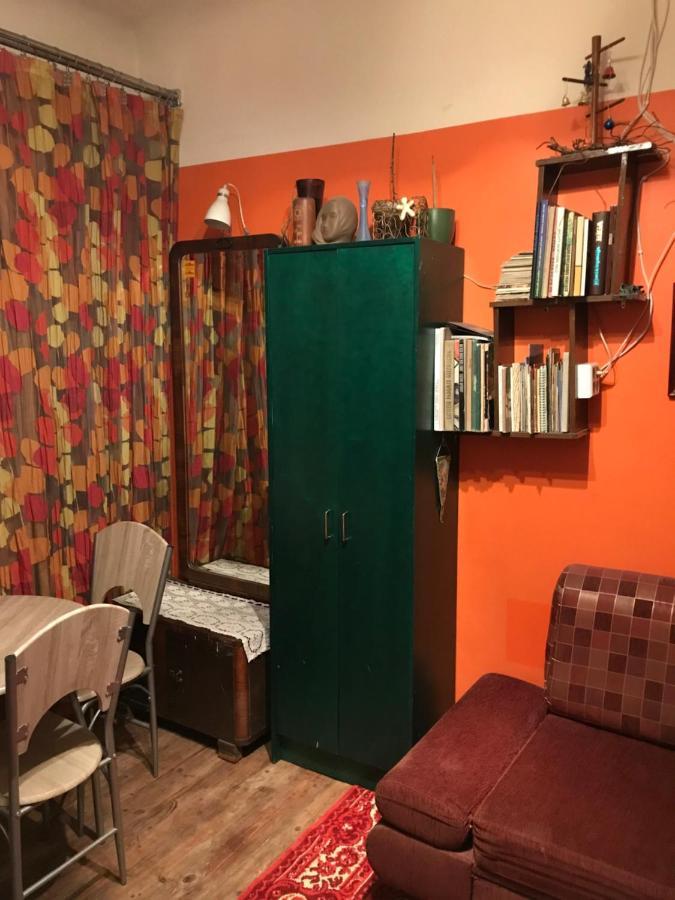 Cozy Condo For Up To 3 Travellers, With Kitchen And Bath Riga Bagian luar foto